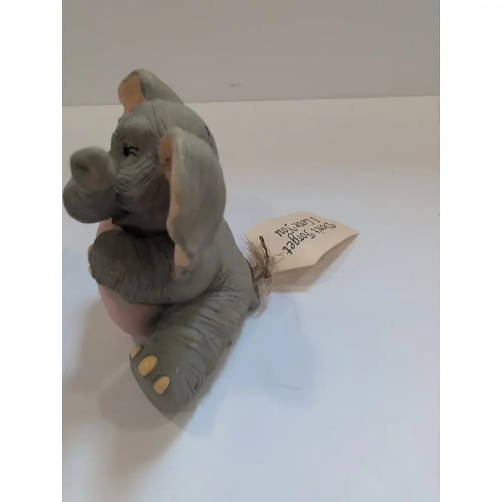 1996 Small‎ Forget Me Knots Elephant Figuring With Heart Great For Valentine's